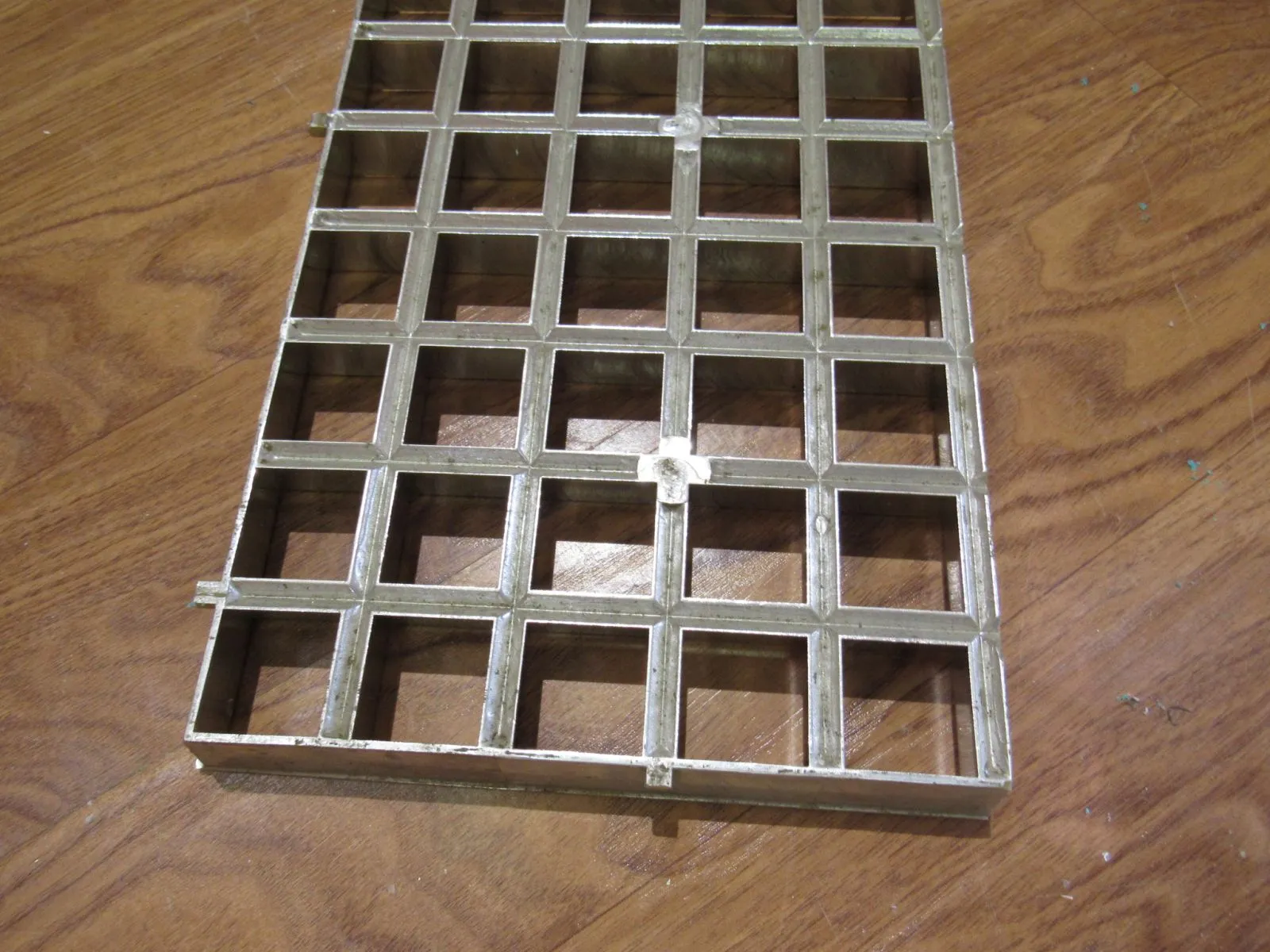 Commercial Ceiling Light Fixture Fluorescent Parabolic Louver 48-in Silver -- Used