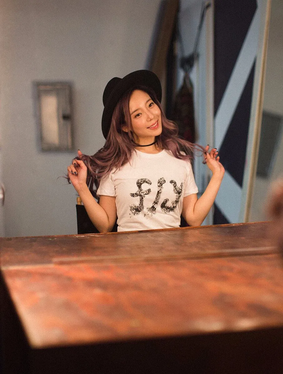 FLY Art Tee