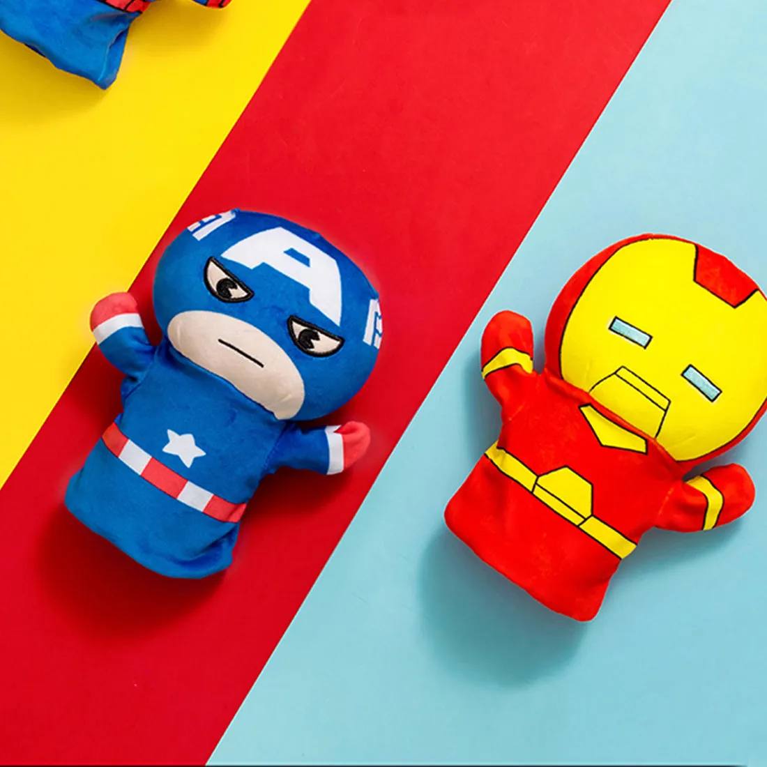 MINISO x Marvel - Small Hand Puppet